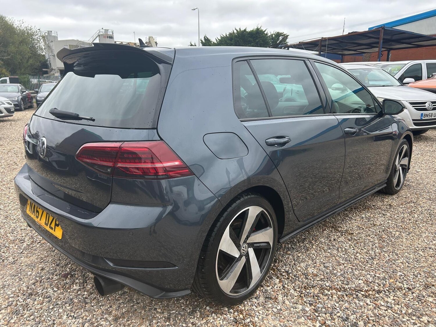 Used Volkswagen Golf 2017 for sale - 76227319: Photo 75