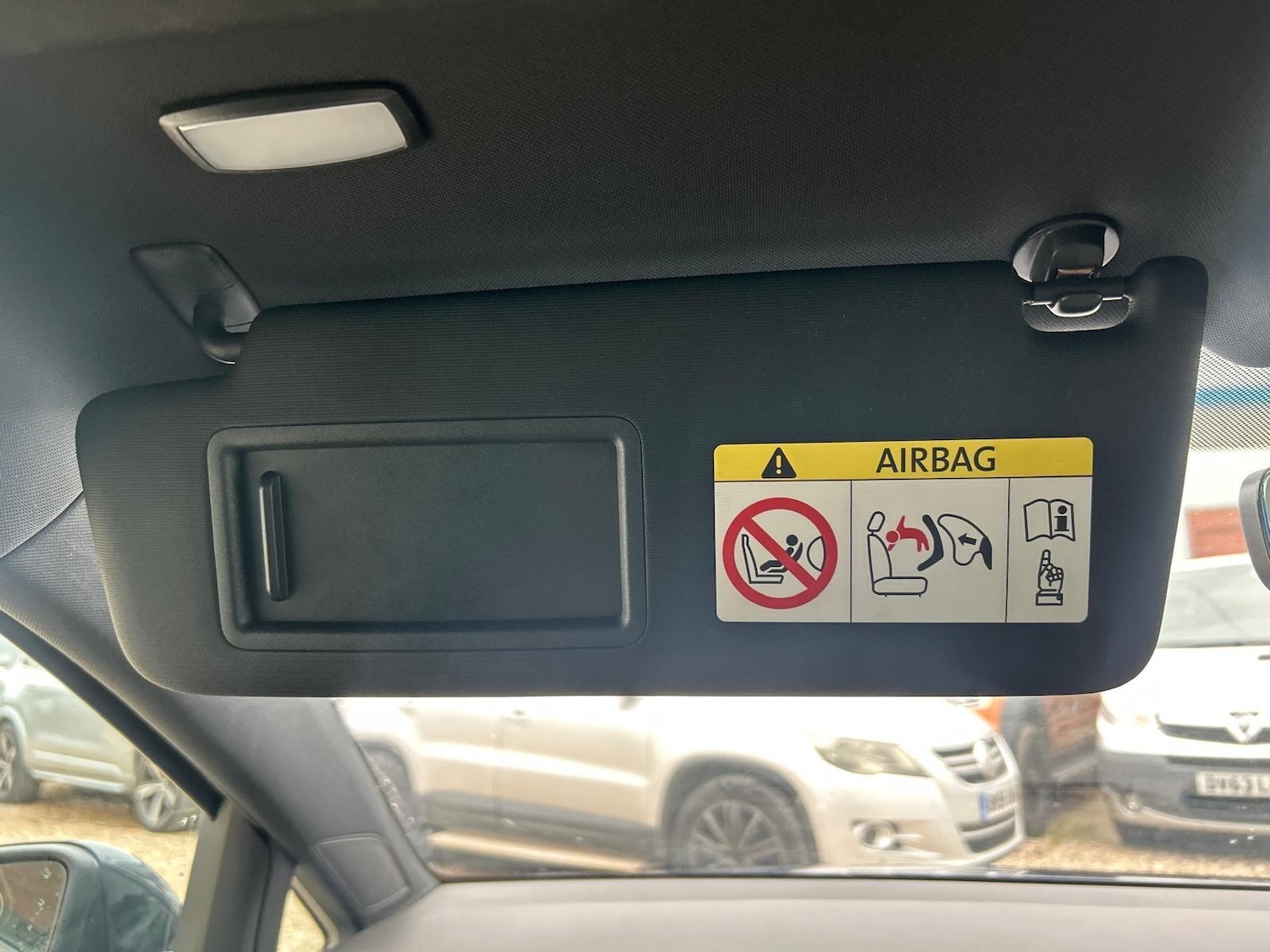 Used Volkswagen Golf 2017 for sale - 76227319: Photo 78