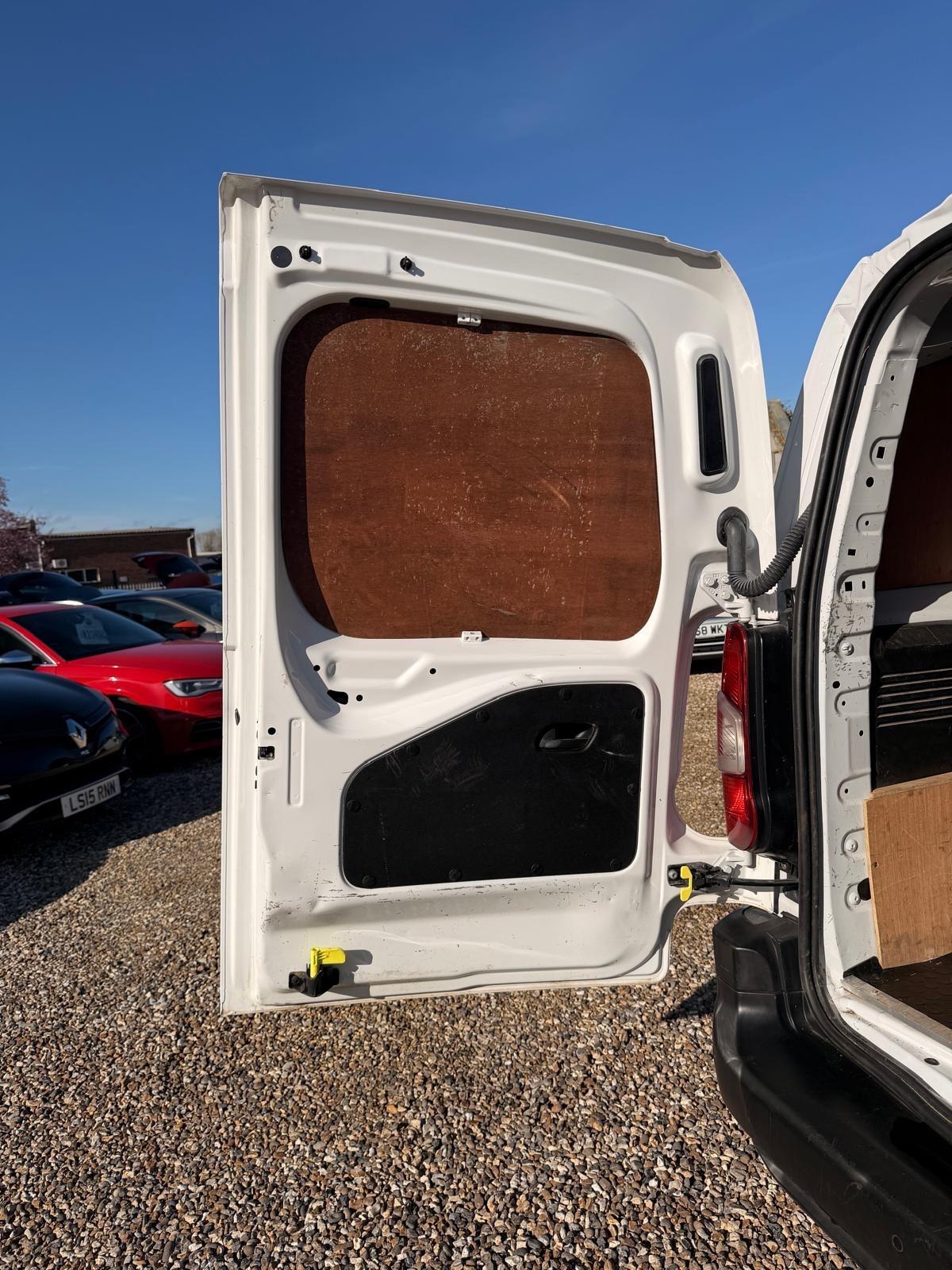 Used Citroen Berlingo 2023 for sale - 77723789: Photo 49