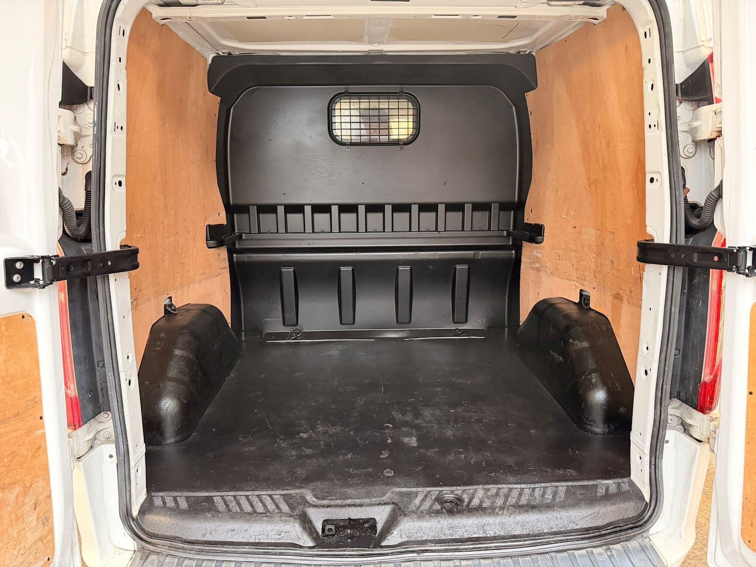 Used Ford Transit Custom 2018 for sale - 76573366: Photo 8