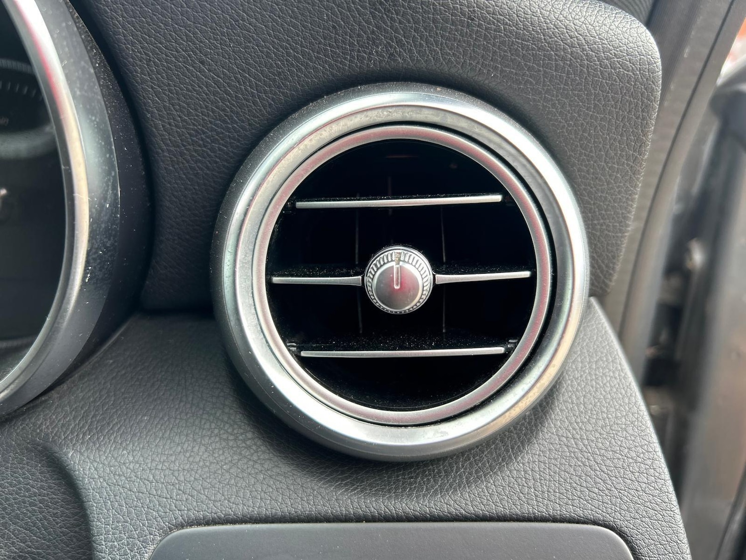 Used Mercedes-Benz C Class 2017 for sale - 76994047: Photo 78