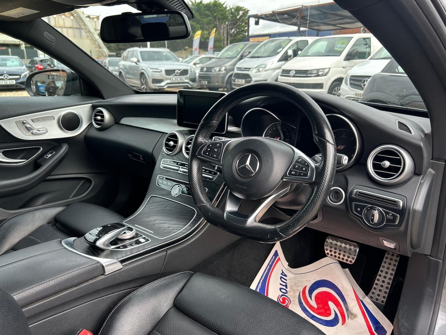 Used Mercedes-Benz C Class 2017 for sale - 76201374: Photo 24