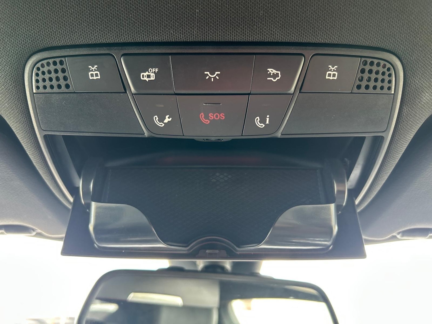 Used Mercedes-Benz C Class 2017 for sale - 76201374: Photo 34