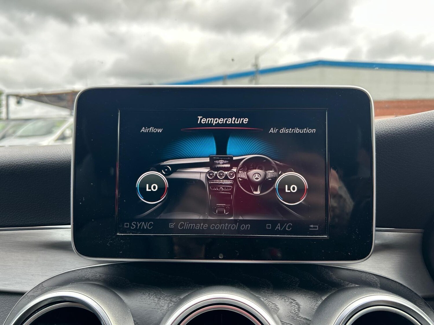 Used Mercedes-Benz C Class 2017 for sale - 76201374: Photo 42