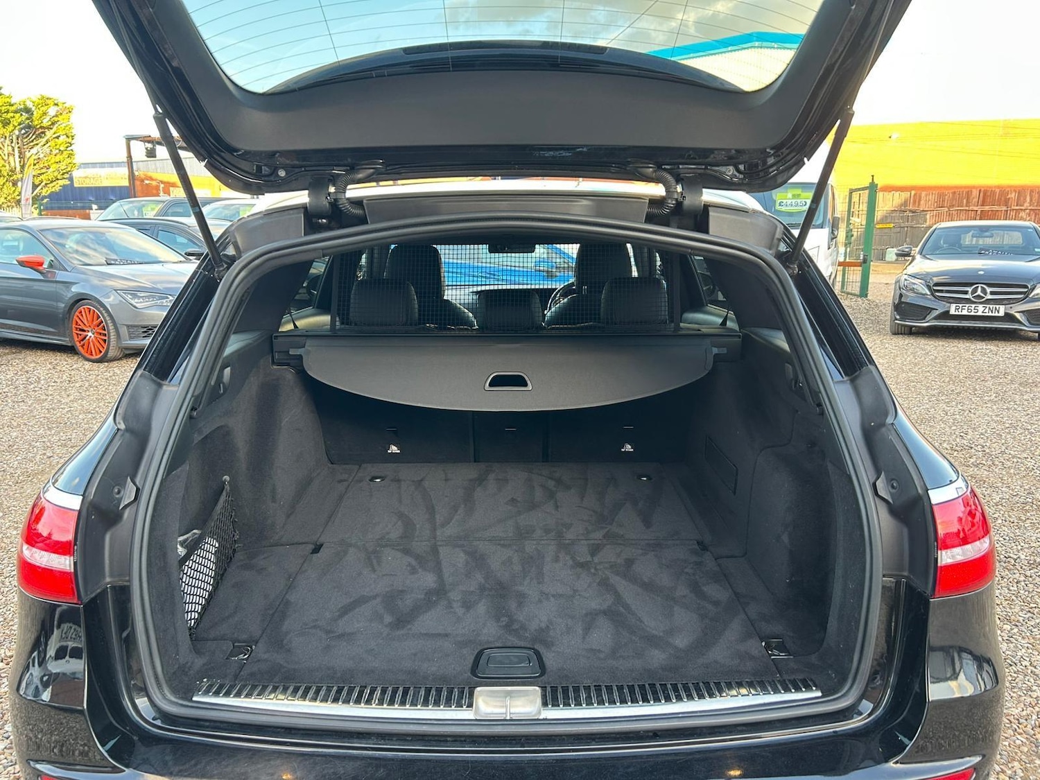 Used Mercedes-Benz E Class 2017 for sale - 76409623: Photo 24