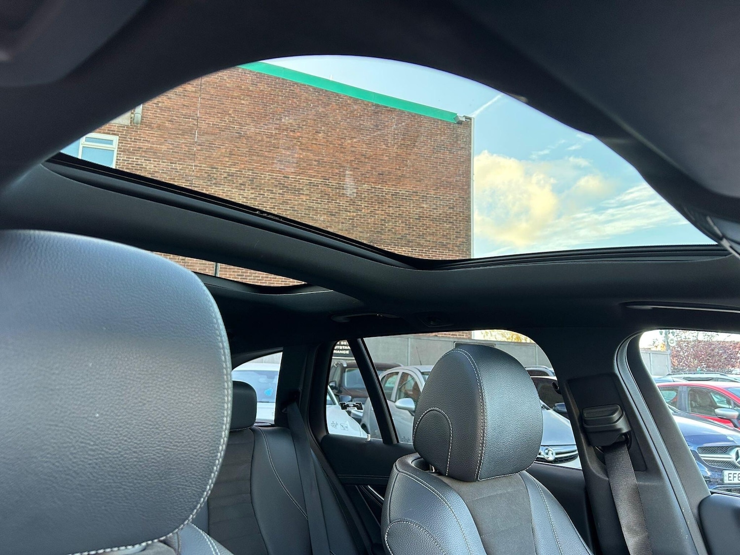 Used Mercedes-Benz E Class 2017 for sale - 76409623: Photo 31