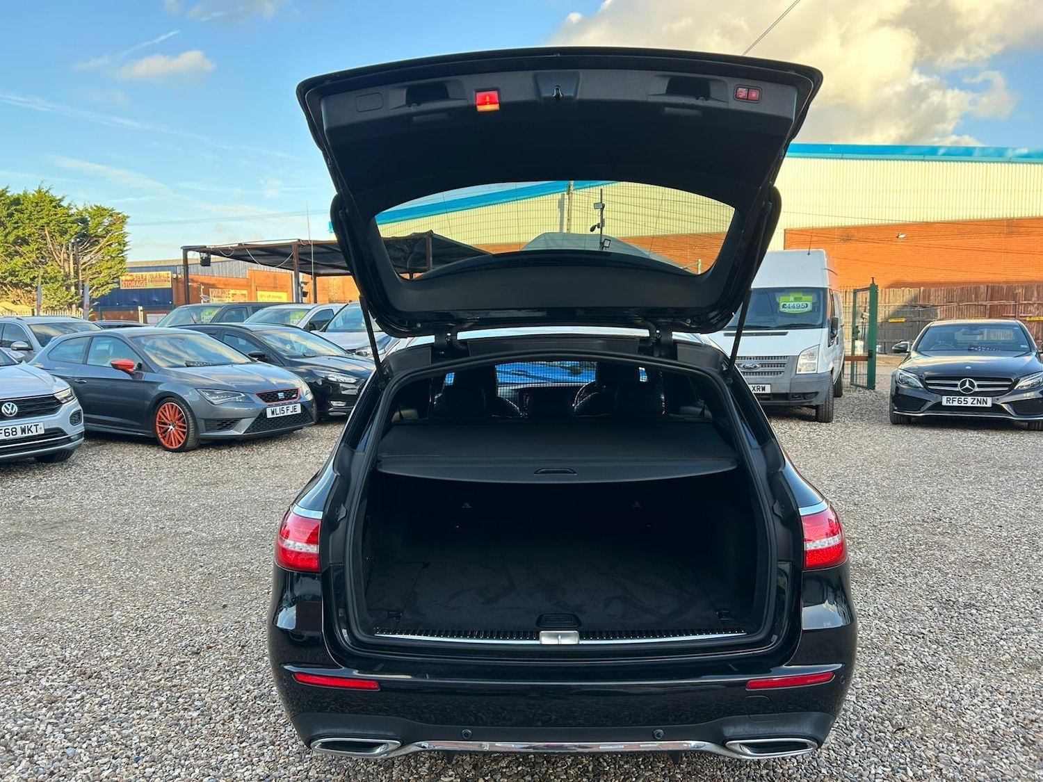 Used Mercedes-Benz E Class 2017 for sale - 76409623: Photo 90