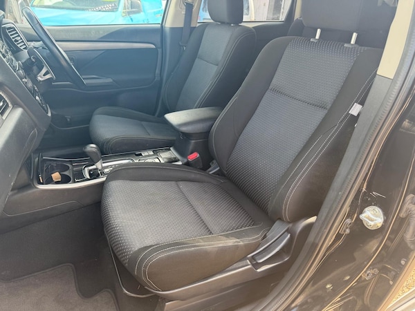 Used Mitsubishi Outlander 2017 for sale - 74990765: Photo 15