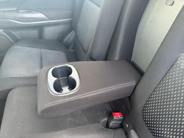 Used Mitsubishi Outlander 2017 for sale - 74990765: Photo 51