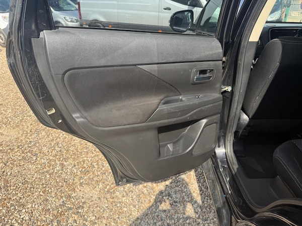 Used Mitsubishi Outlander 2017 for sale - 74990765: Photo 52