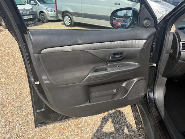 Used Mitsubishi Outlander 2017 for sale - 74990765: Photo 54