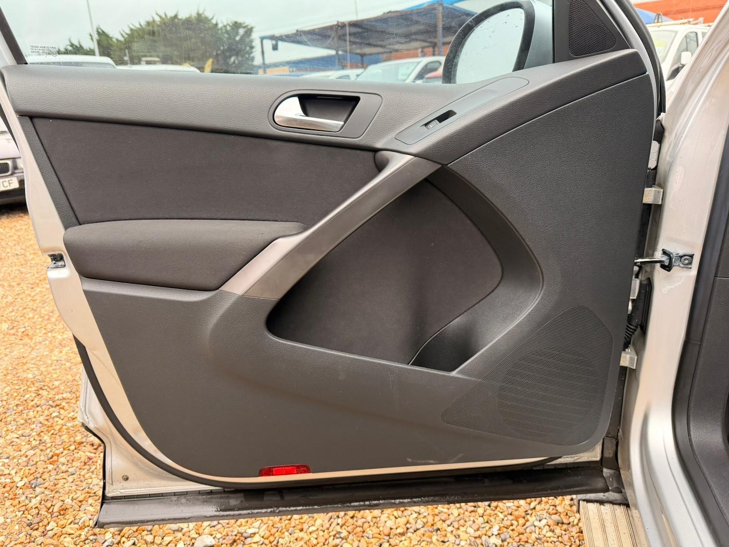 Used Volkswagen Tiguan 2008 for sale - 76759696: Photo 95