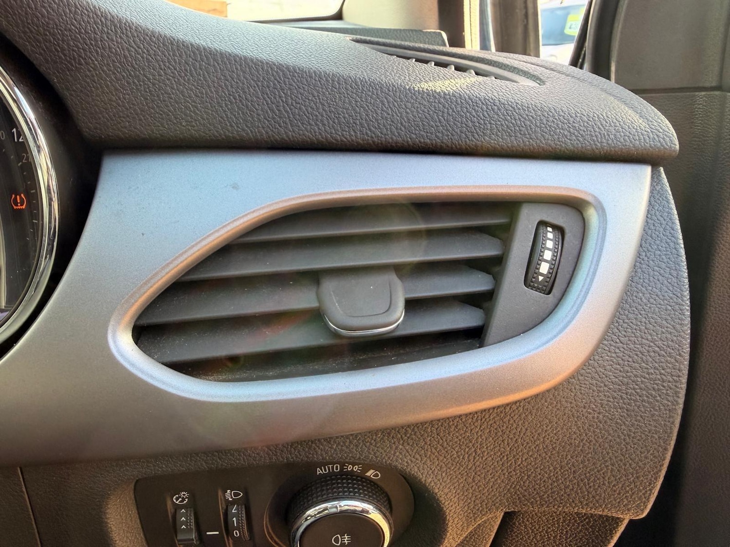 Used Vauxhall Astra 2016 for sale - 77305114: Photo 40