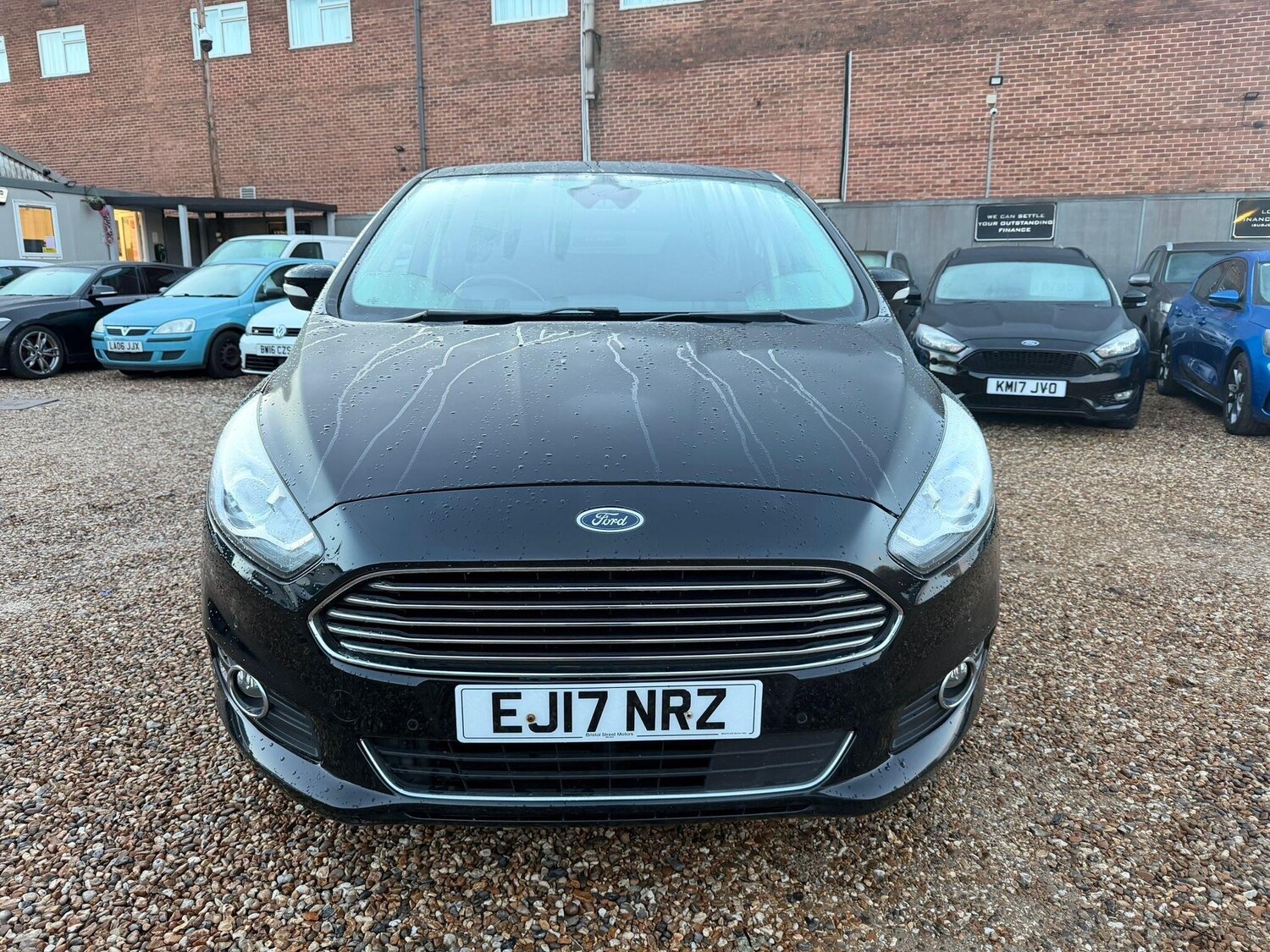 Used Ford S-Max 2017 for sale - 76824609: Photo 3