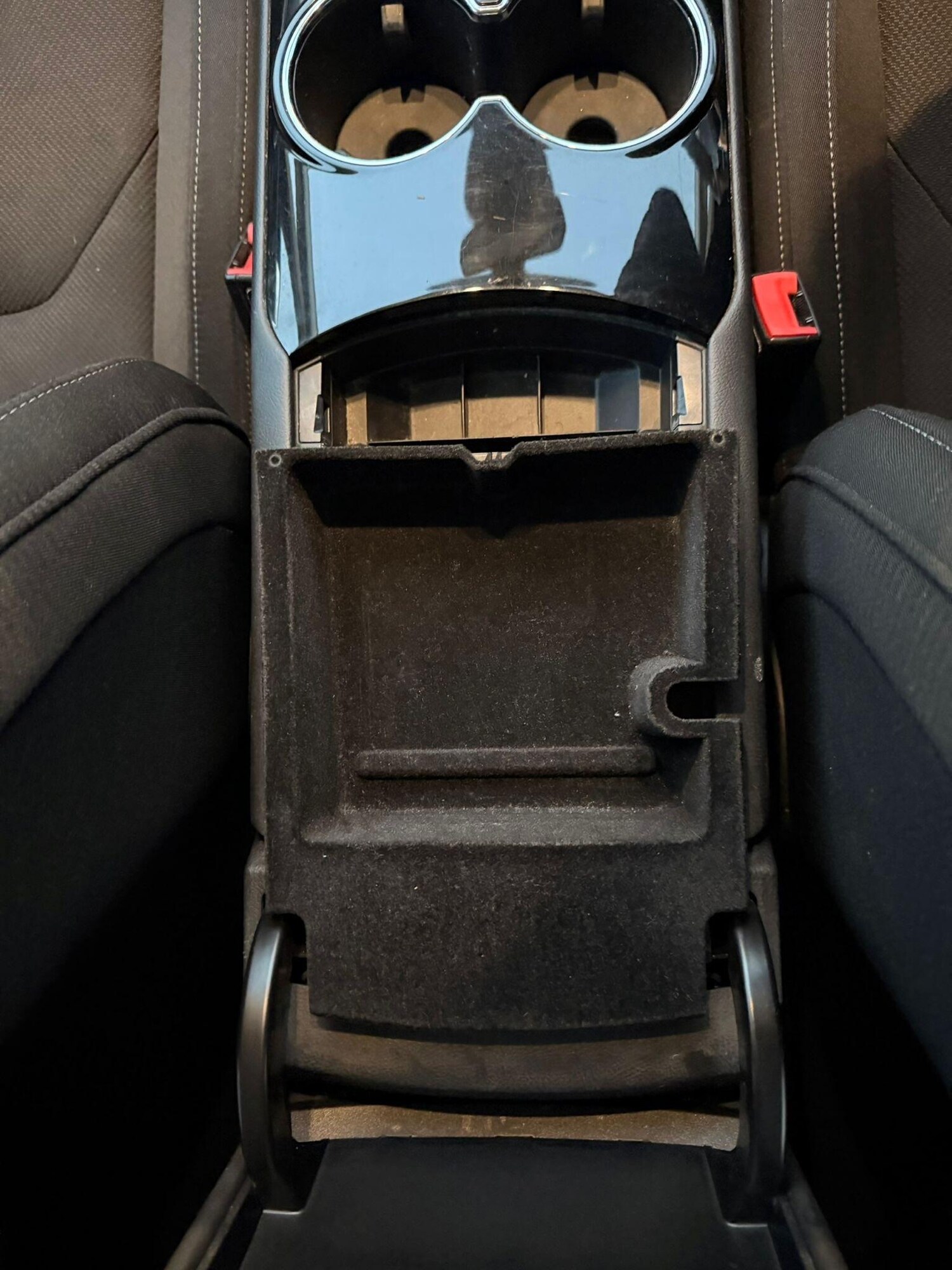 Used Ford S-Max 2017 for sale - 76824609: Photo 37