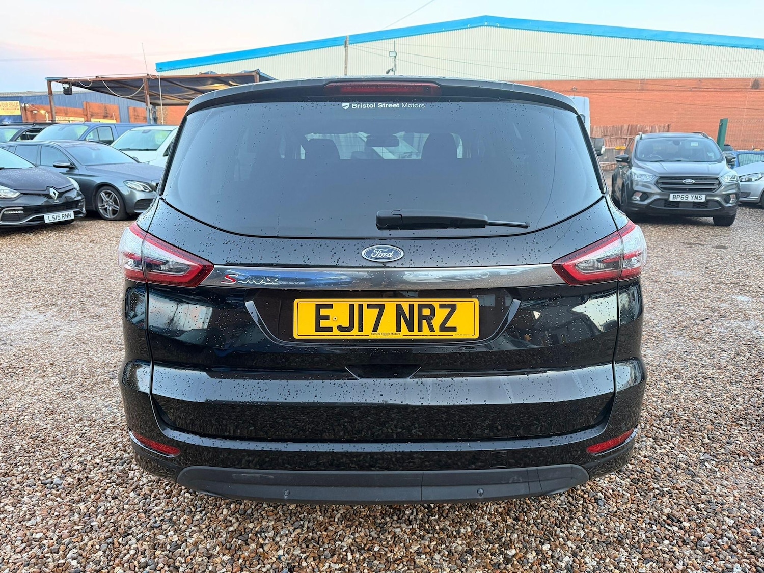 Used Ford S-Max 2017 for sale - 76824609: Photo 7