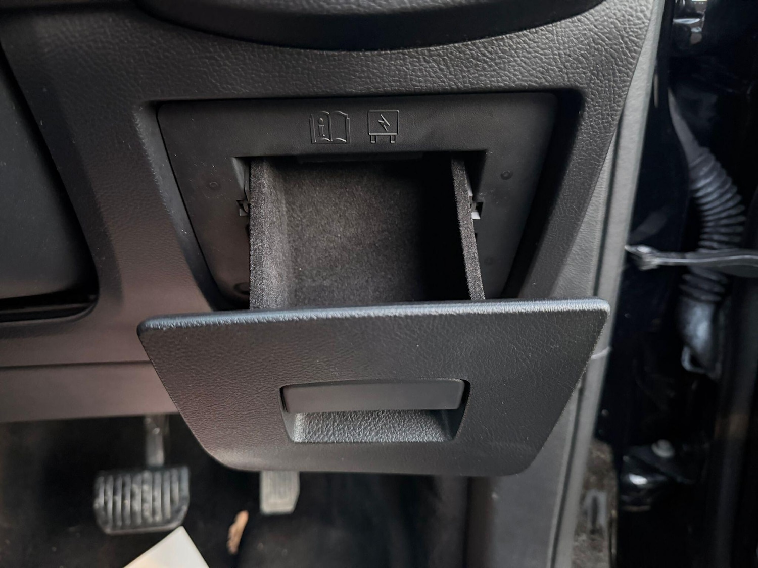 Used Ford S-Max 2017 for sale - 76824609: Photo 70