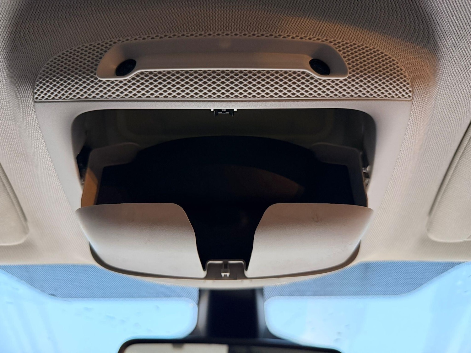 Used Ford S-Max 2017 for sale - 76824609: Photo 72