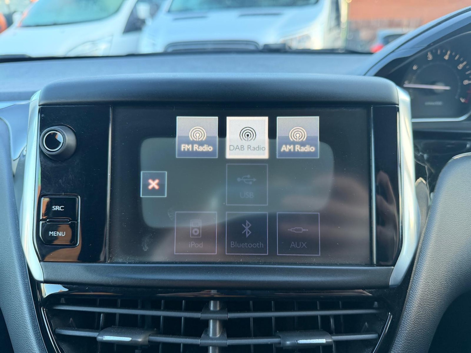 Used Peugeot 208 2015 for sale - 77097477: Photo 15