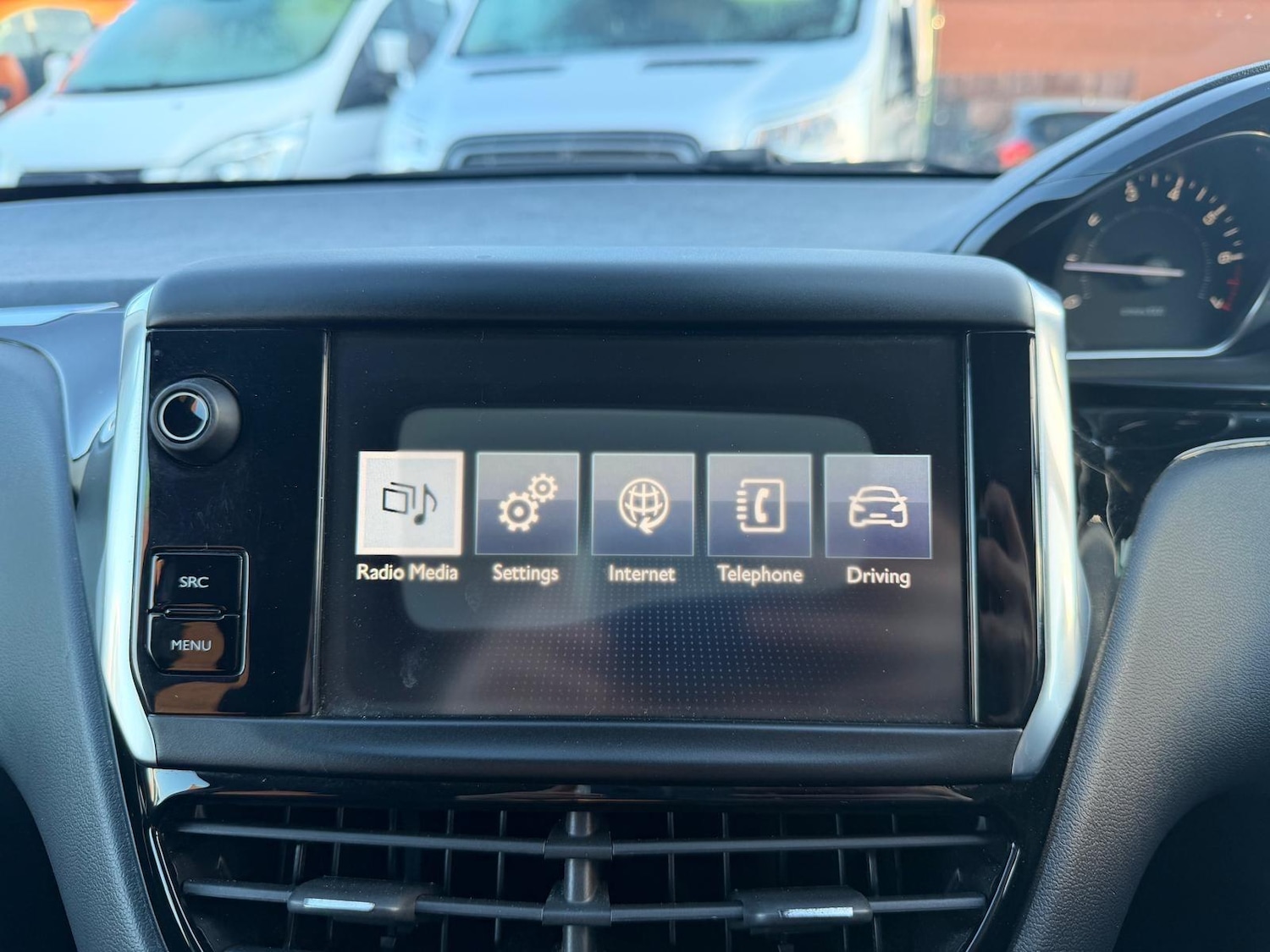 Used Peugeot 208 2015 for sale - 77097477: Photo 21