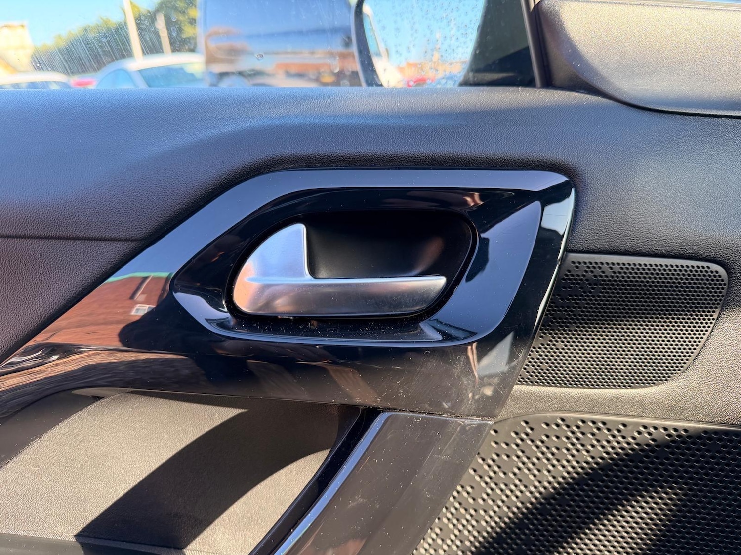 Used Peugeot 208 2015 for sale - 77097477: Photo 57