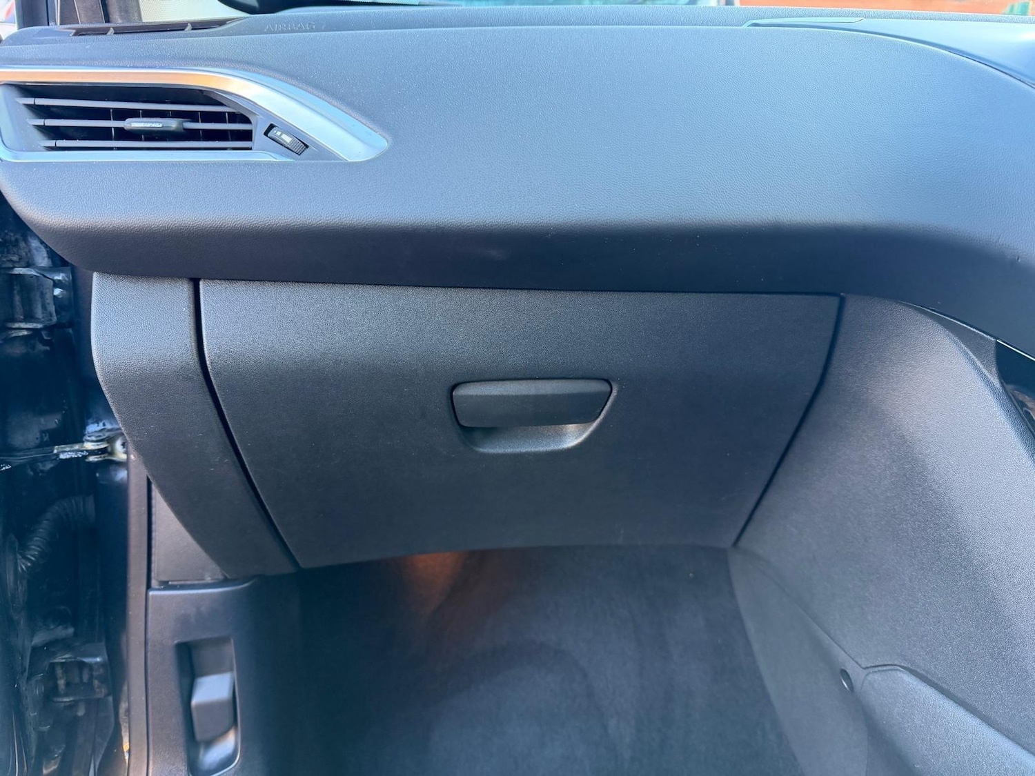 Used Peugeot 208 2015 for sale - 77097477: Photo 62