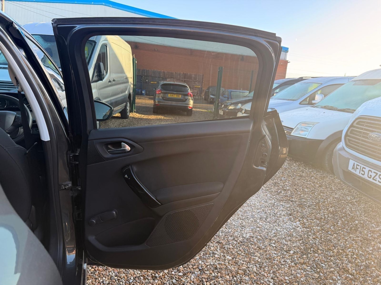 Used Peugeot 208 2015 for sale - 77097477: Photo 69