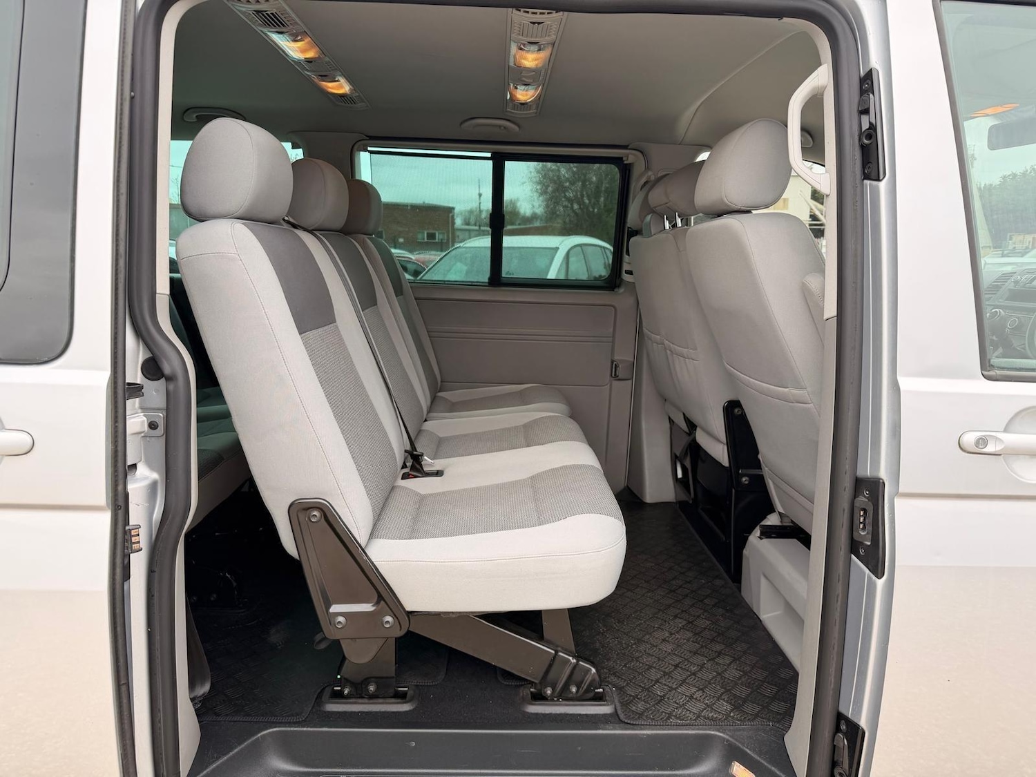 Used Volkswagen Transporter Shuttle 2011 for sale - 78006320: Photo 14