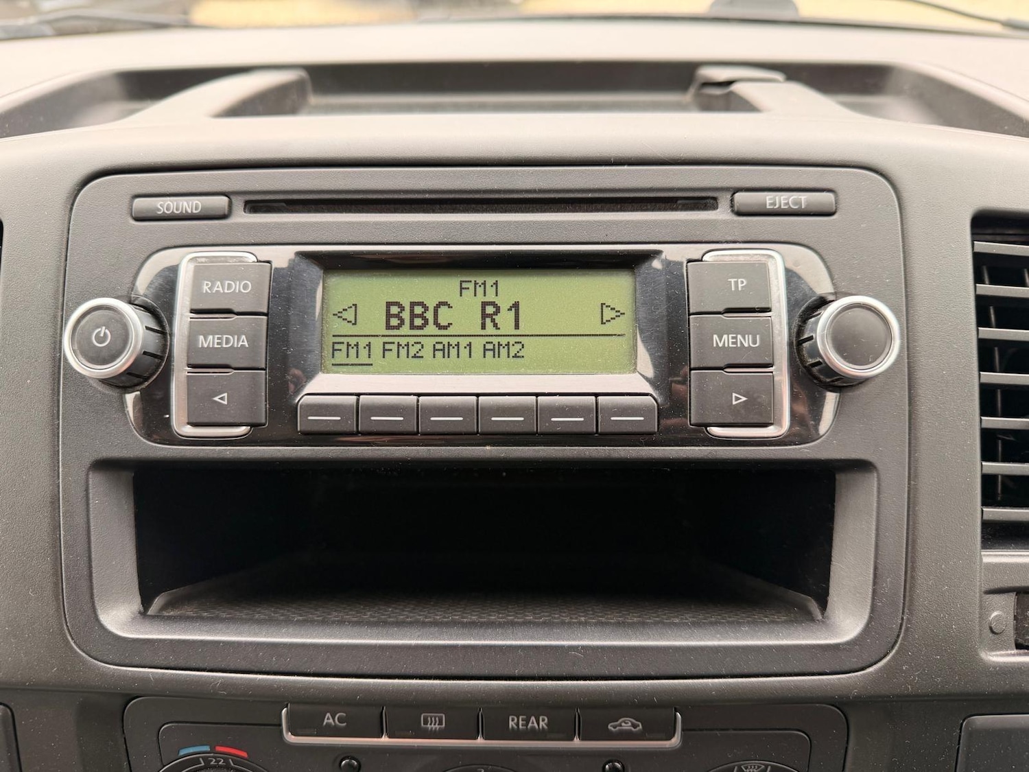 Used Volkswagen Transporter Shuttle 2011 for sale - 78006320: Photo 44