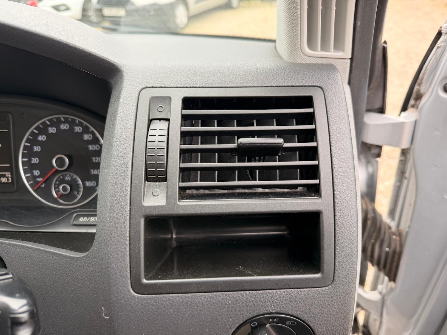 Used Volkswagen Transporter Shuttle 2011 for sale - 78006320: Photo 45