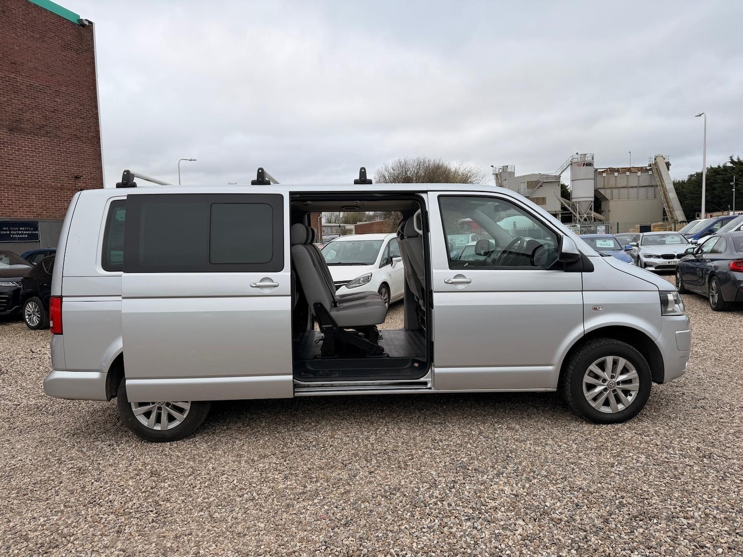 Used Volkswagen Transporter Shuttle 2011 for sale - 78006320: Photo 48