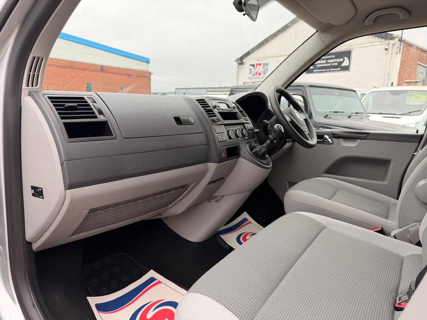 Used Volkswagen Transporter Shuttle 2011 for sale - 78006320: Photo 56