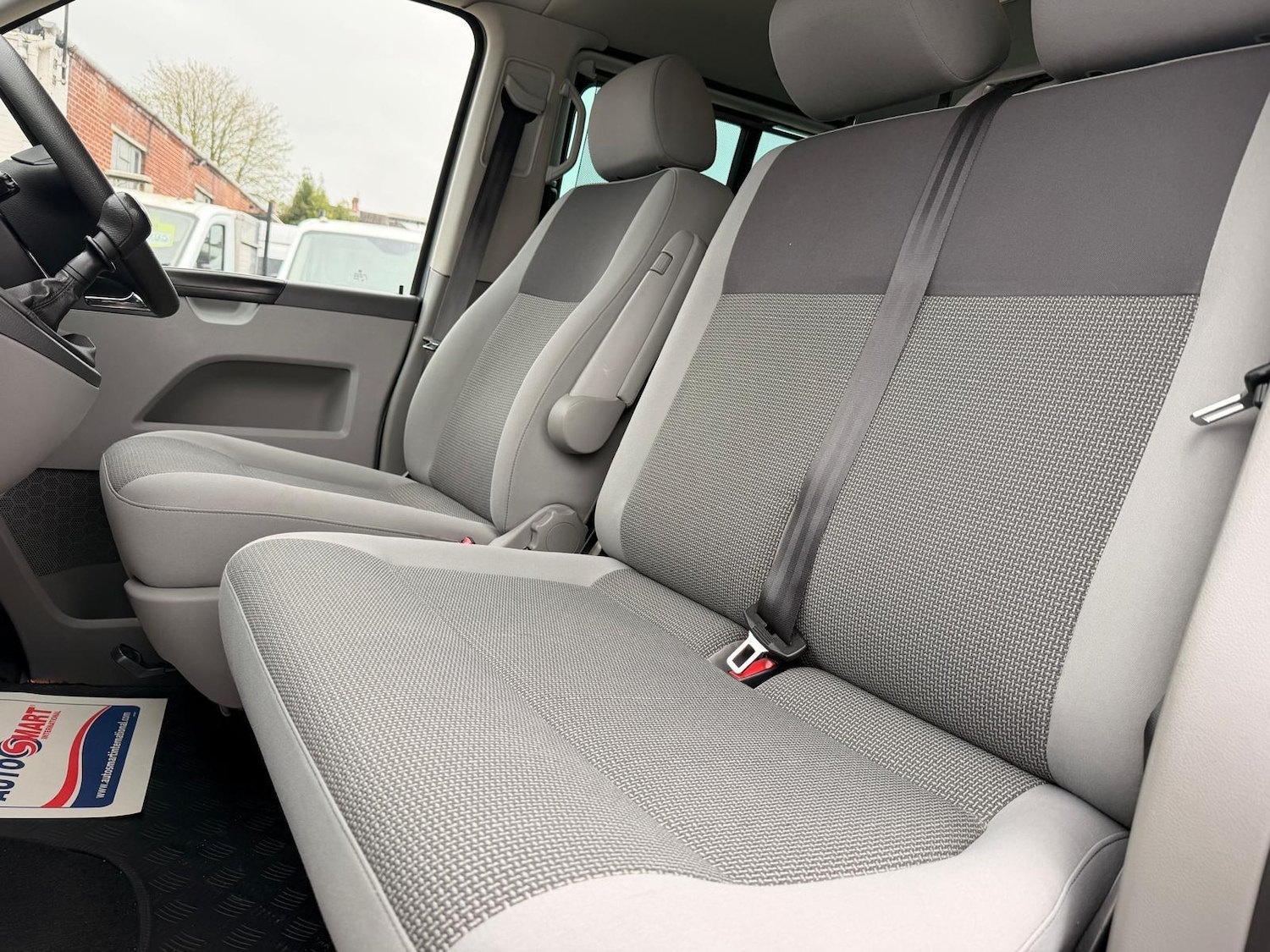 Used Volkswagen Transporter Shuttle 2011 for sale - 78006320: Photo 57