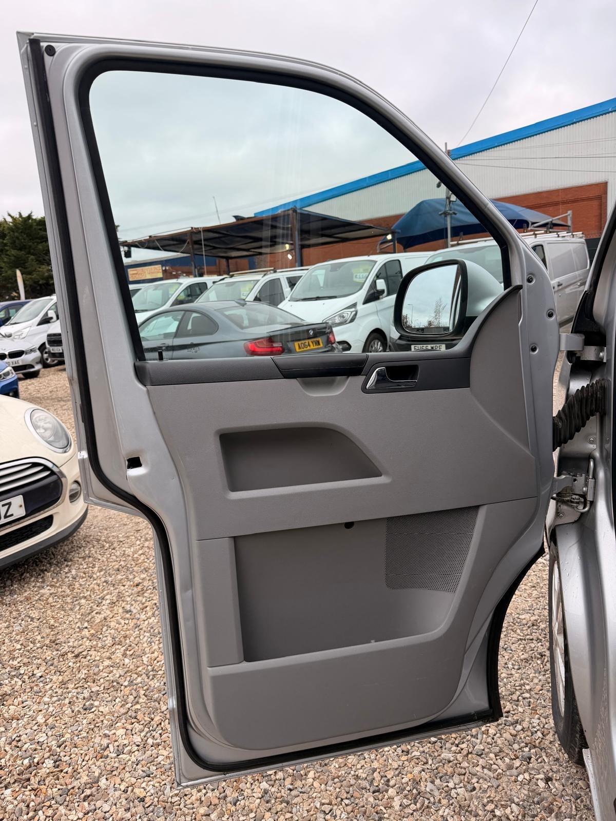 Used Volkswagen Transporter Shuttle 2011 for sale - 78006320: Photo 58