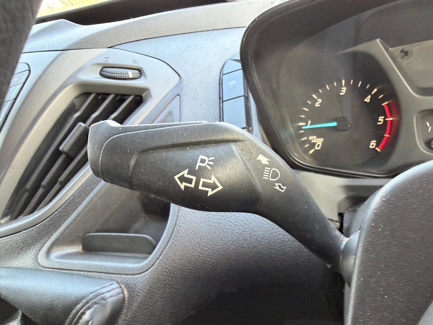 Used Ford Transit Custom 2015 for sale - 76942396: Photo 32