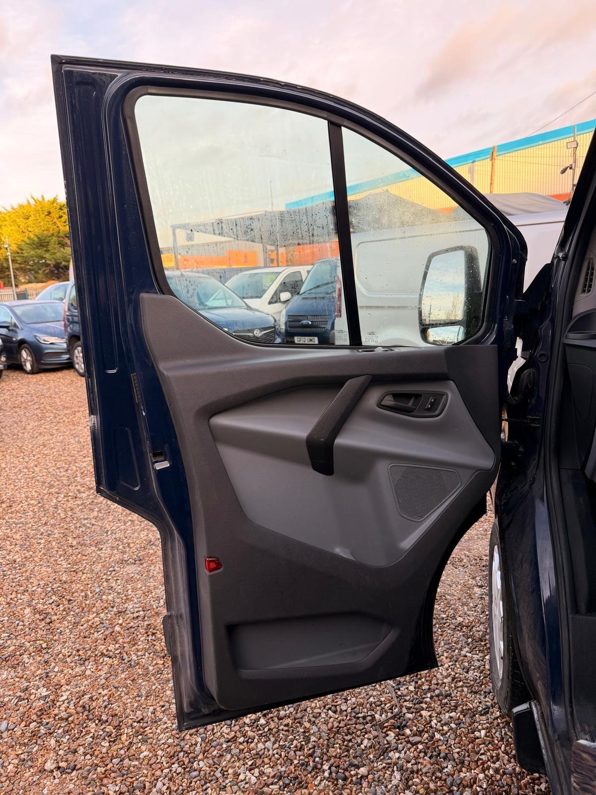 Used Ford Transit Custom 2015 for sale - 76942396: Photo 58