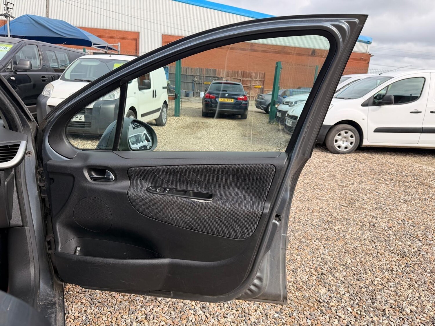 Used Peugeot 207 for sale - 77909457: Photo 52