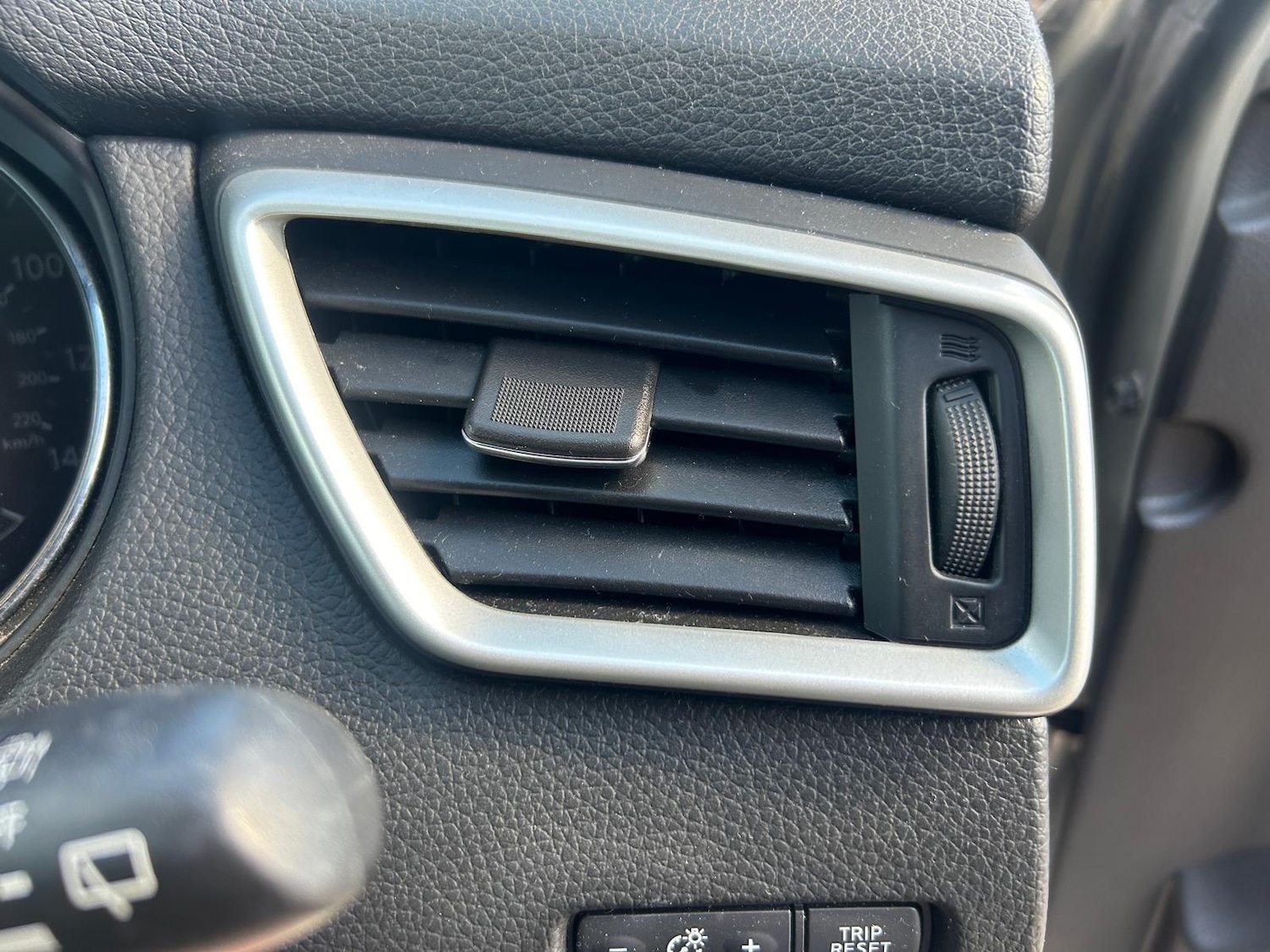 Used Nissan Qashqai 2016 for sale - 76991100: Photo 32