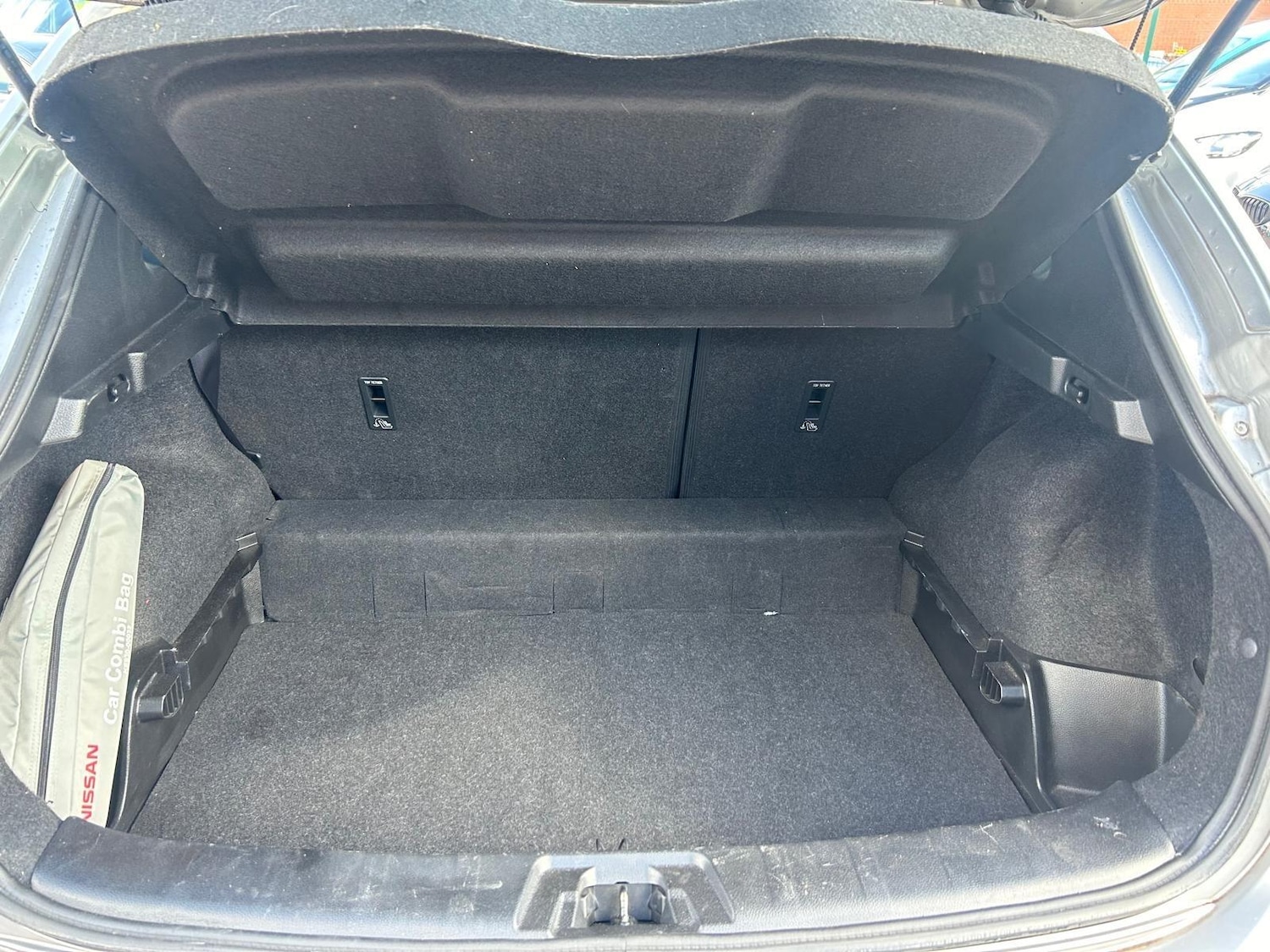 Used Nissan Qashqai 2016 for sale - 76991100: Photo 40