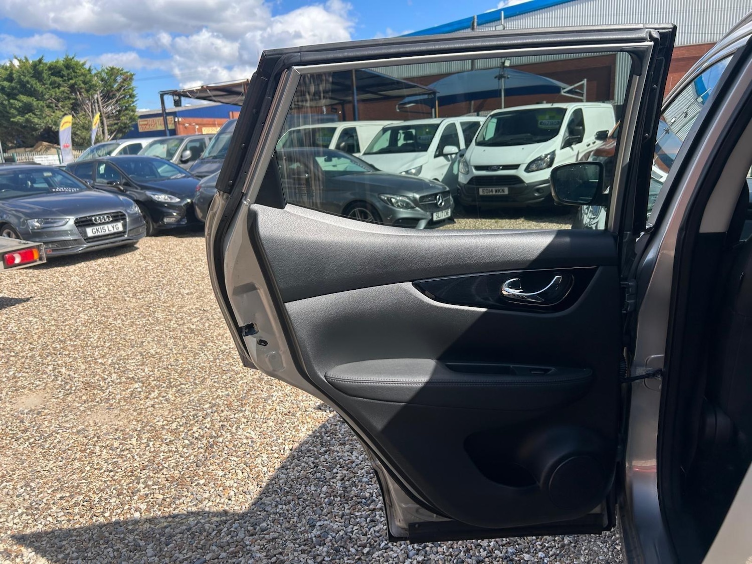 Used Nissan Qashqai 2016 for sale - 76991100: Photo 42