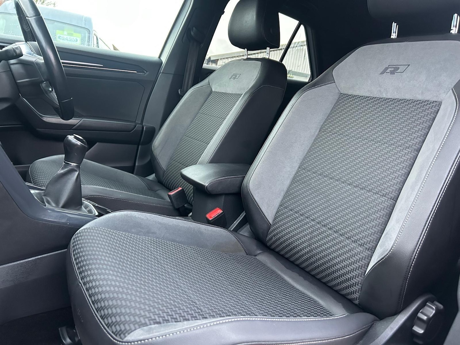 Used Volkswagen T-Roc 2019 for sale - 76473913: Photo 12