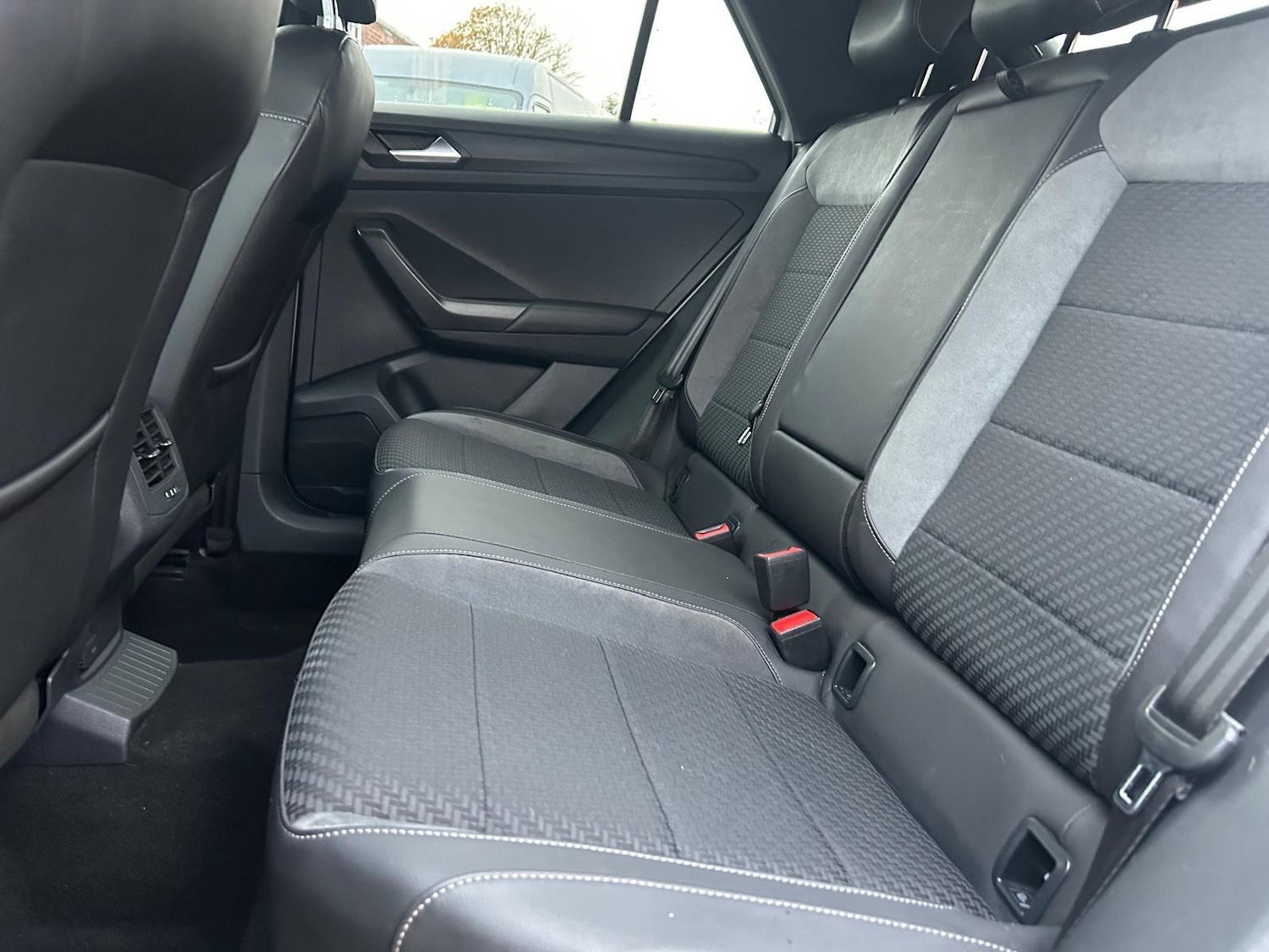 Used Volkswagen T-Roc 2019 for sale - 76473913: Photo 14