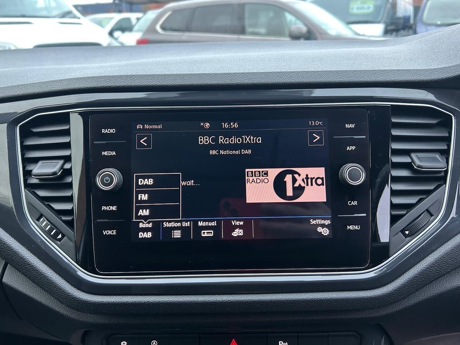 Used Volkswagen T-Roc 2019 for sale - 76473913: Photo 18