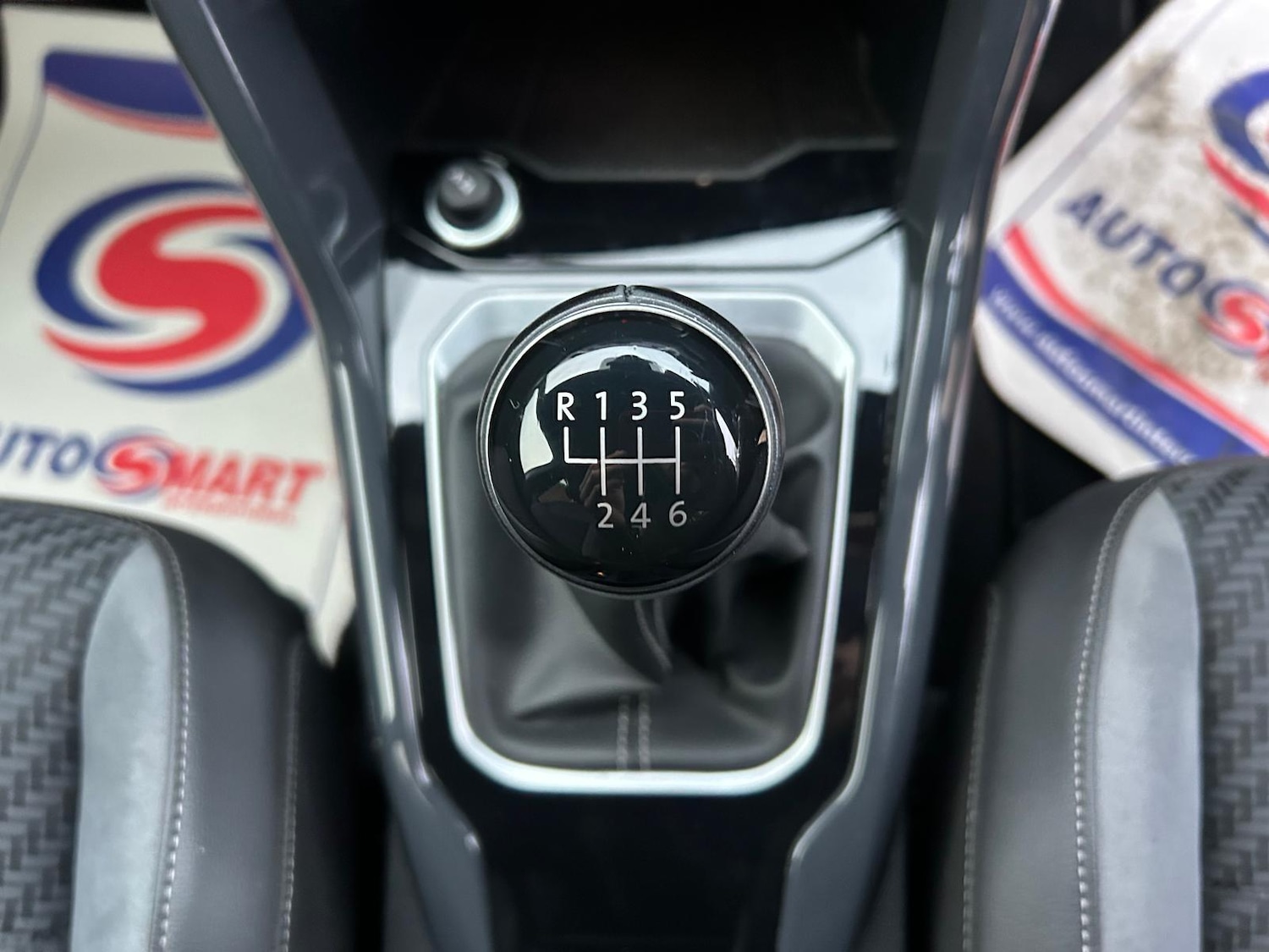 Used Volkswagen T-Roc 2019 for sale - 76473913: Photo 30