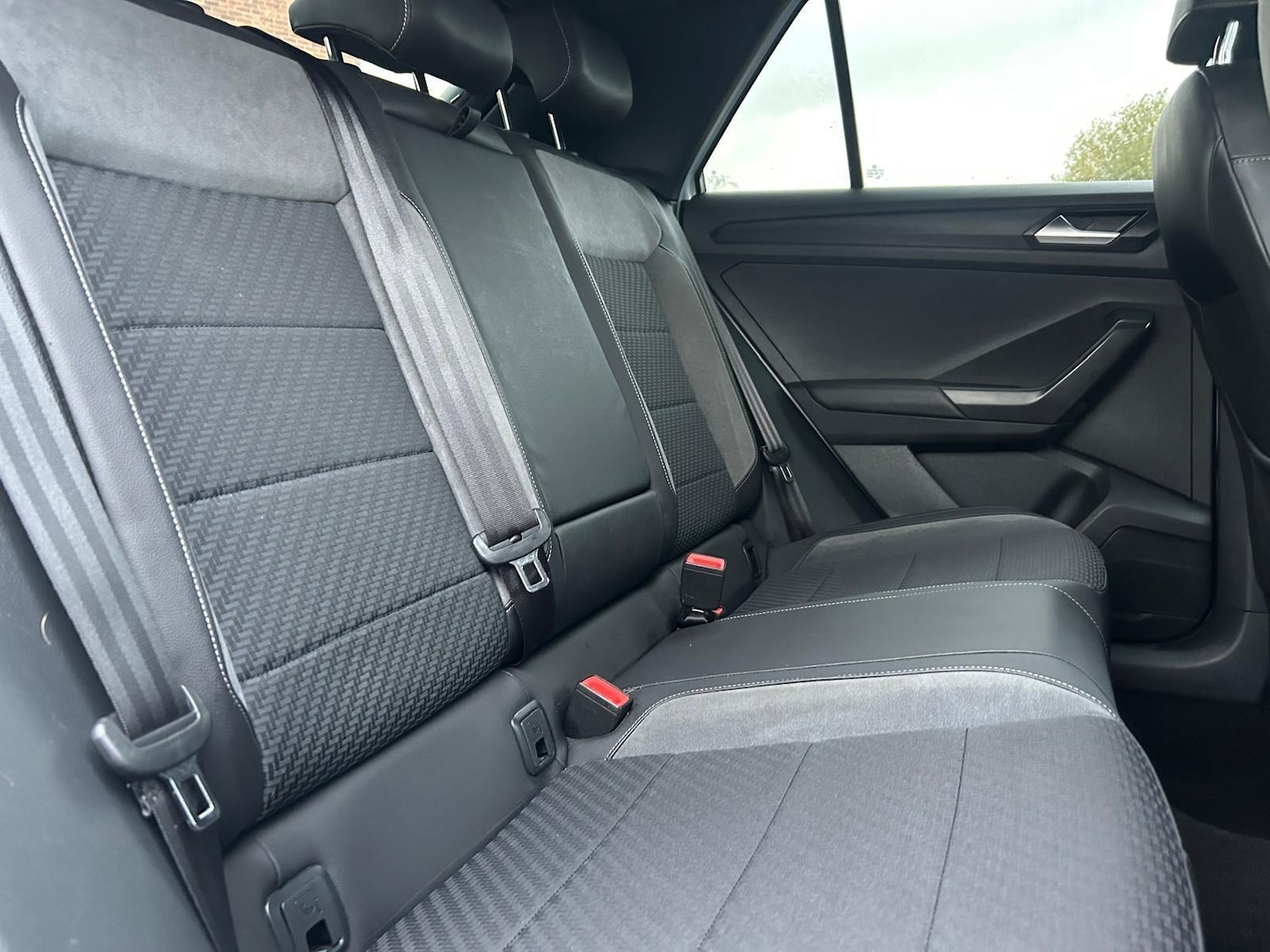 Used Volkswagen T-Roc 2019 for sale - 76473913: Photo 35