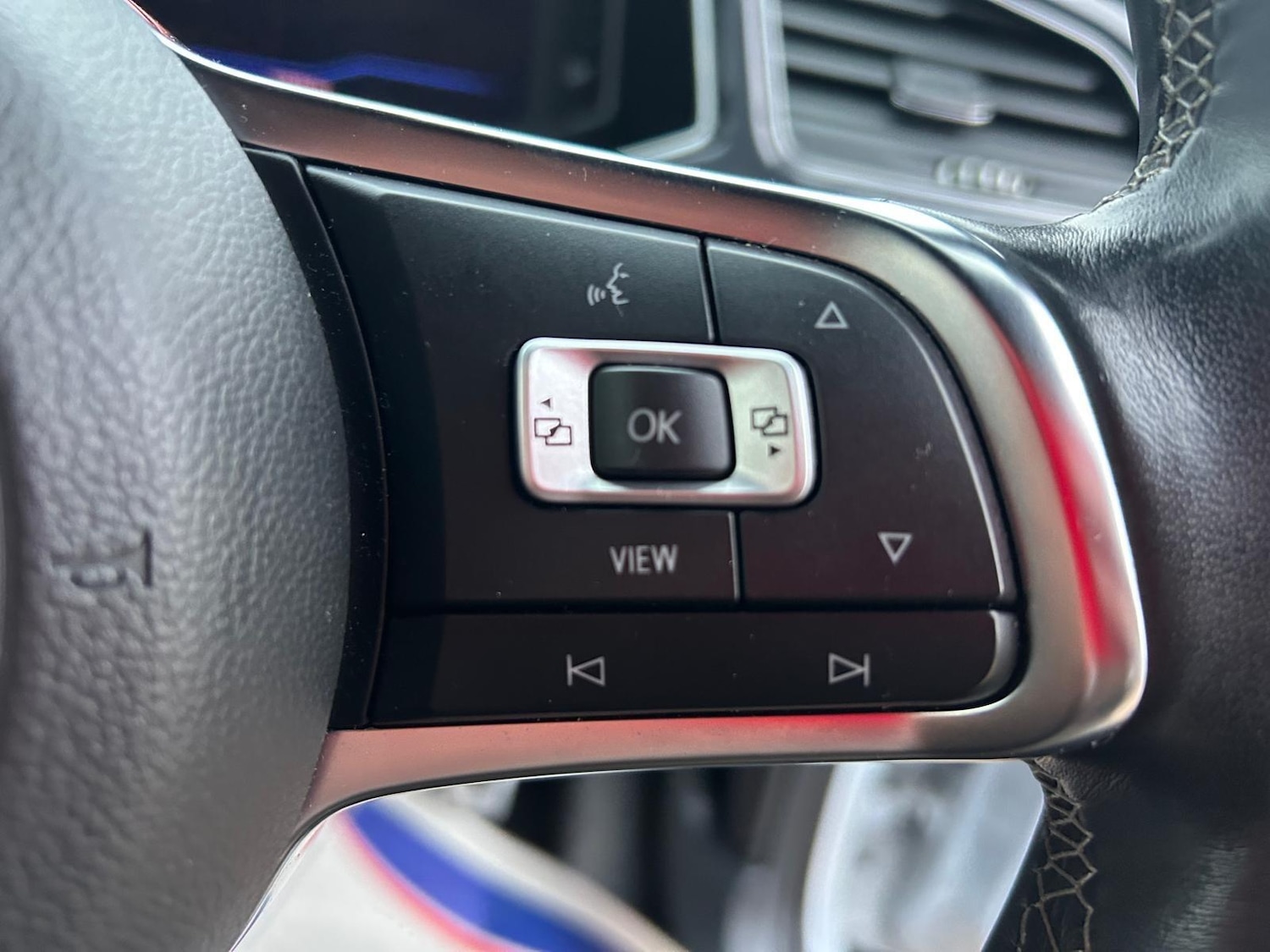 Used Volkswagen T-Roc 2019 for sale - 76473913: Photo 69