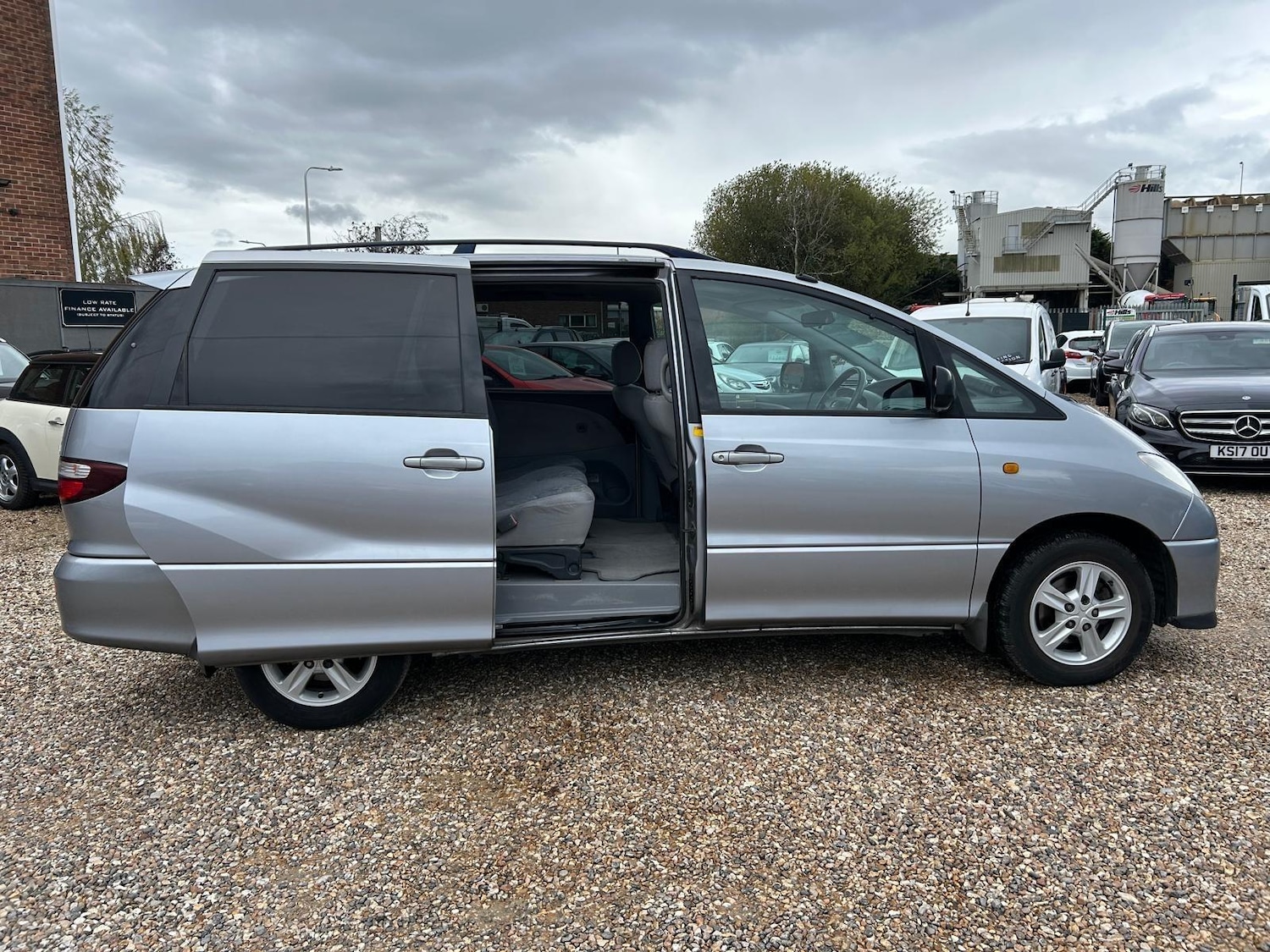 Used Toyota Previa 2001 for sale - 76370813: Photo 10