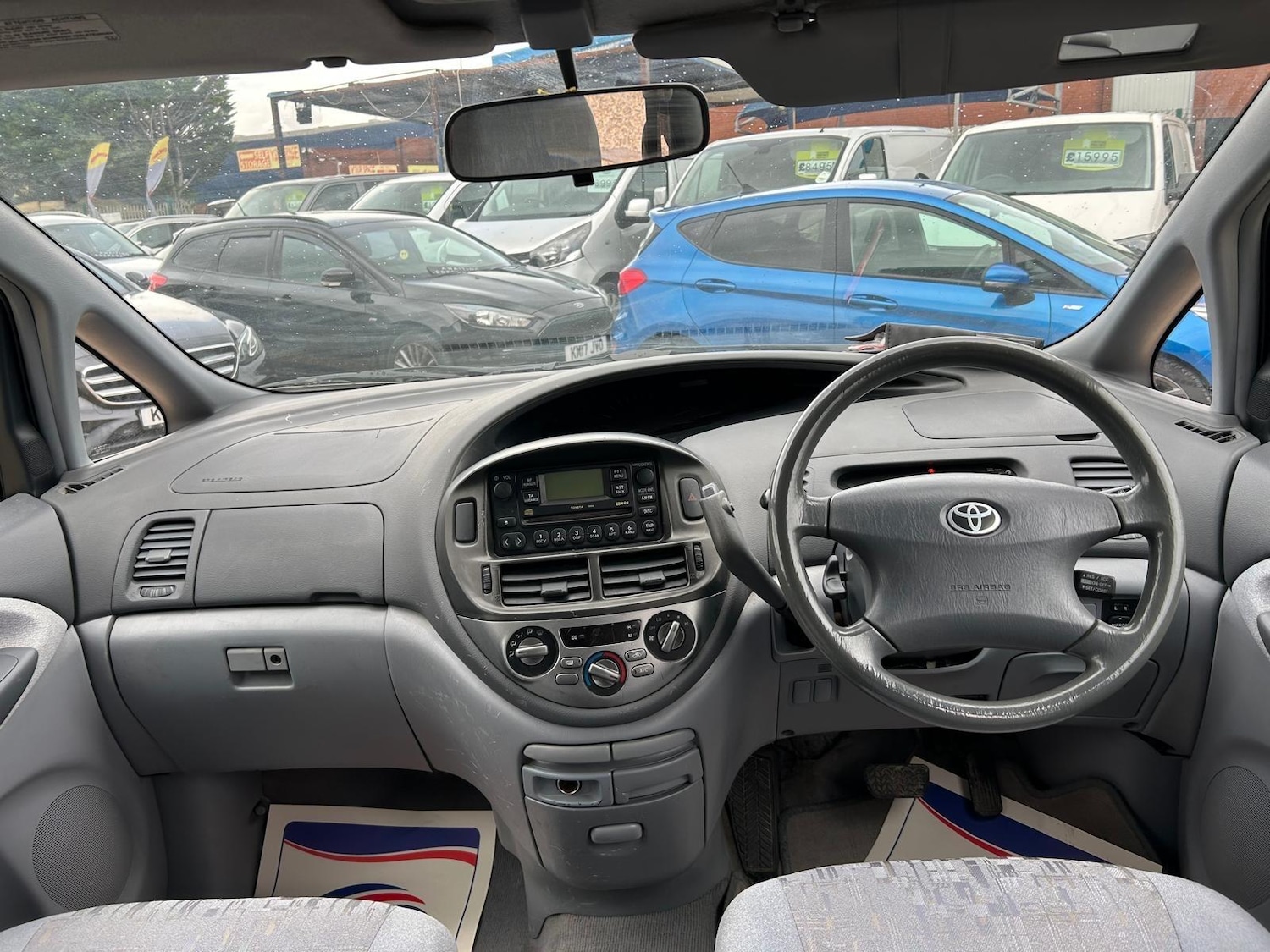 Used Toyota Previa 2001 for sale - 76370813: Photo 12