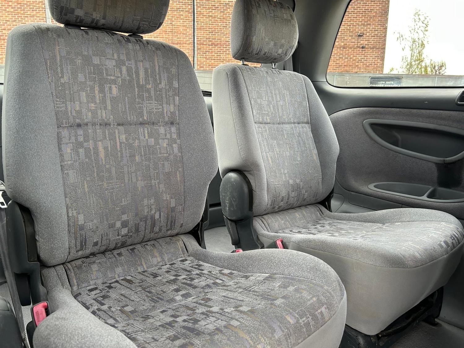 Used Toyota Previa 2001 for sale - 76370813: Photo 20