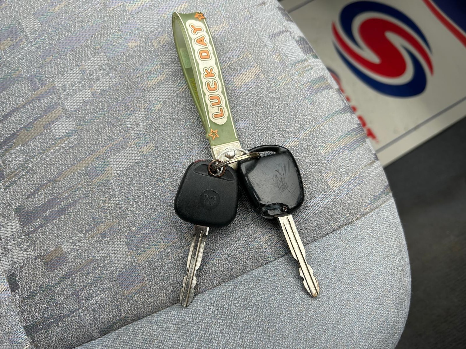 Used Toyota Previa 2001 for sale - 76370813: Photo 30